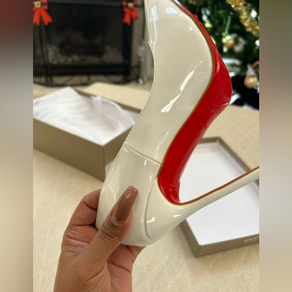 Brand new red bottoms with box size 38 - Picture 5 of 13